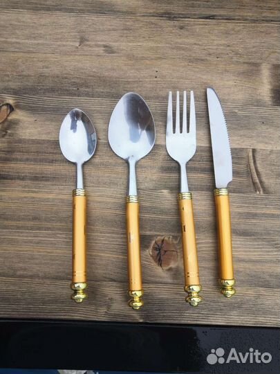 Набор столовых приборов