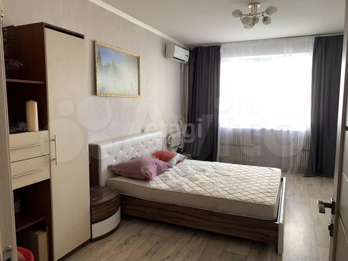 2-к. квартира, 50 м², 3/10 эт.