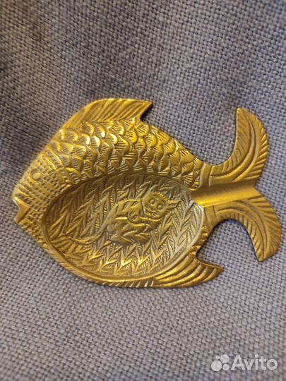 Рыба пепельница