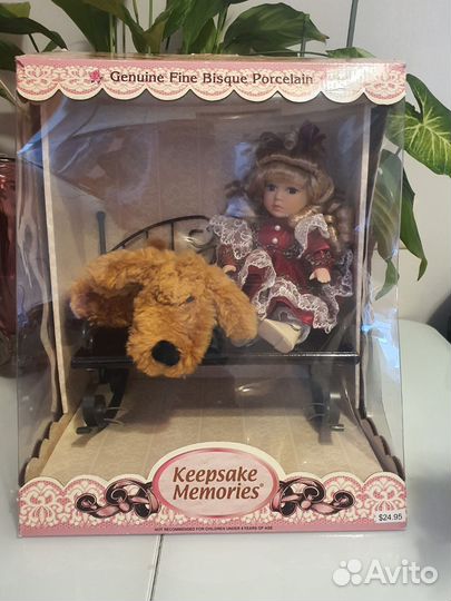 Кукла фарфоровая коллекционная