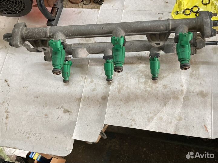 Топливная рампа, топливные форсунки Hyundai Sonata