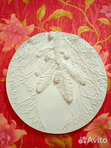 Гипсовый интерьерный барельеф