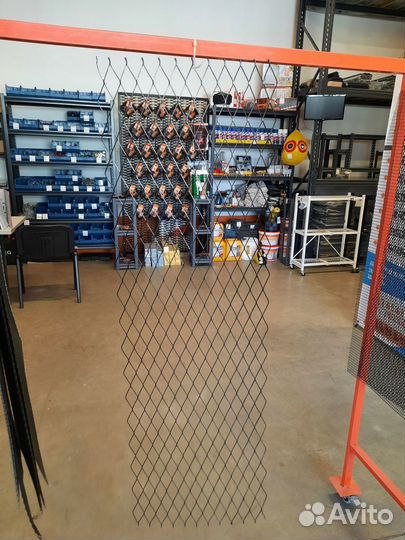 Сетка решетки радиатора автомобиля