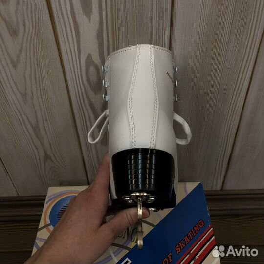 Детские фигурные коньки Graf Montana