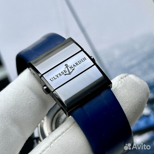 Ulysse Nardin Executive Dual Time 43mm. Blue Dial