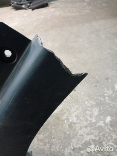 Подножка левая Man Tgl