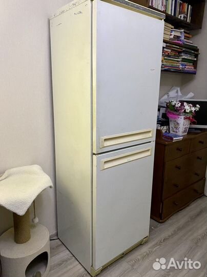 Холодильник бу stinol