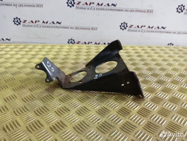 Кронштейн осушителя Man Tgl