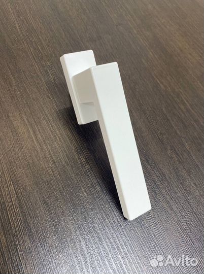 Оконная ручка SKF quadro (dublin)