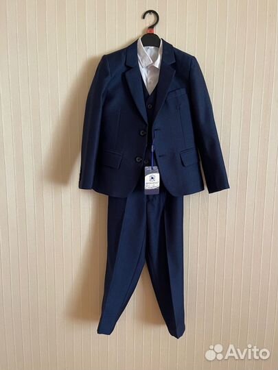 Костюм тройка и рубашка 110-116 см синий