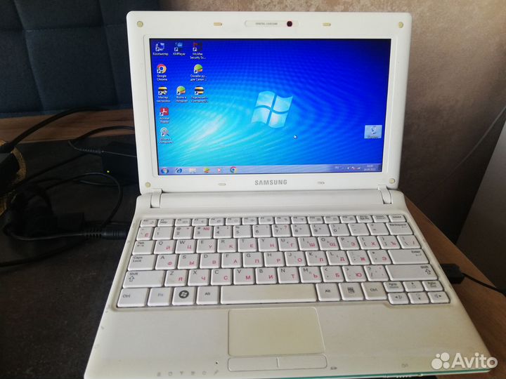 Нетбук Samsung N150 plus