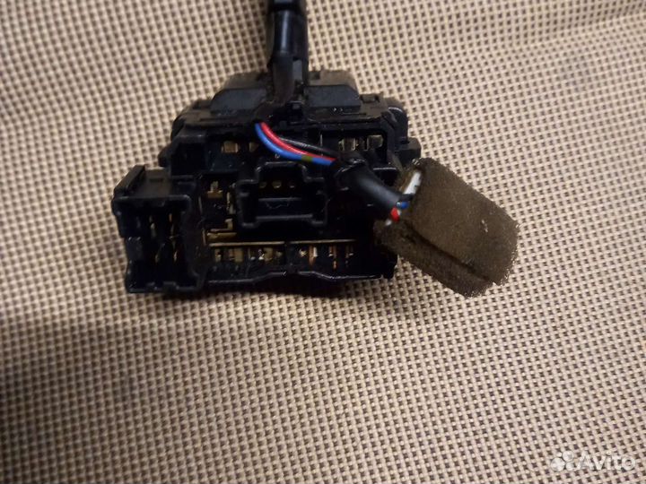 Ниссан Максима 32-переключатель поворотов