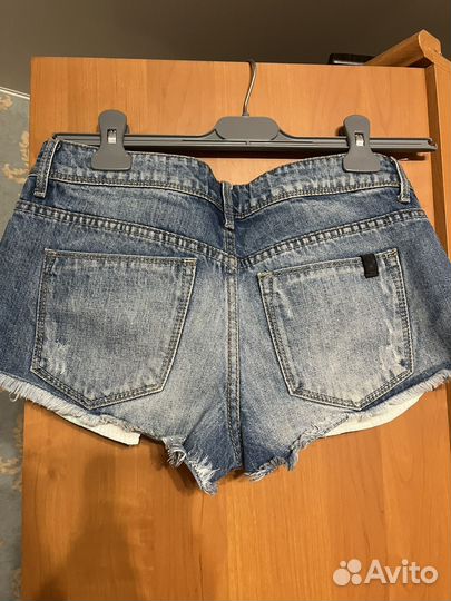 Джинсовые мини шорты XS