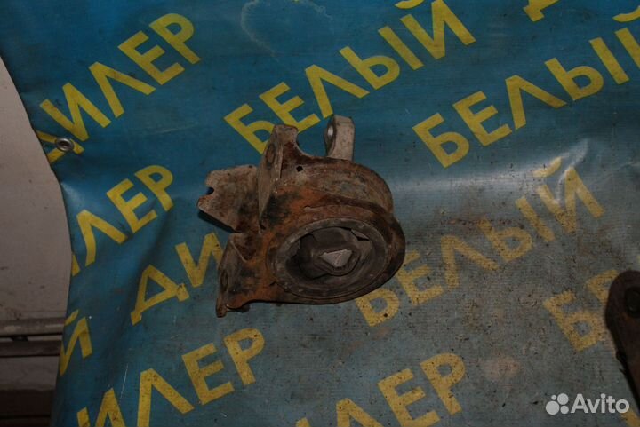 Кронштейны + опоры (6 шт.) Chrysler Voyager 4