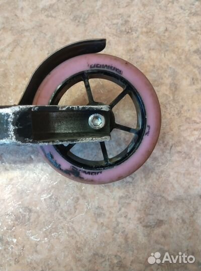 Трюковой самокат