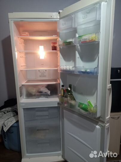 Продам холодильник