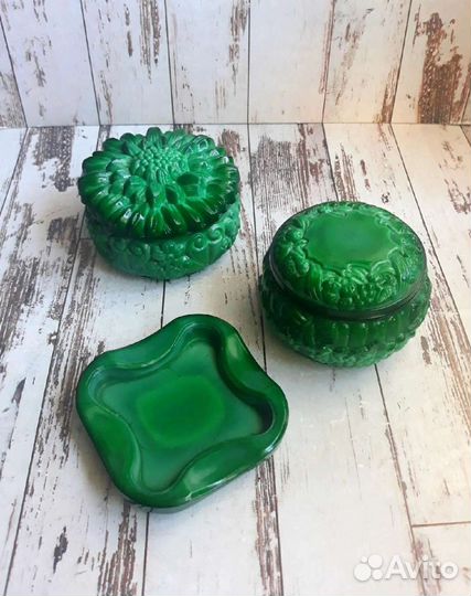 Шкатулка, и пепельница, малахитовое стекло, Чехия