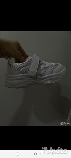 Кроссовки для девочки