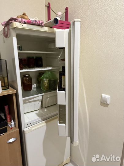 Холодильник Stinol 101 не рабочий