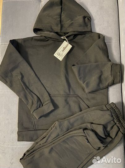 Спортивный костюм для мальчика 134 140