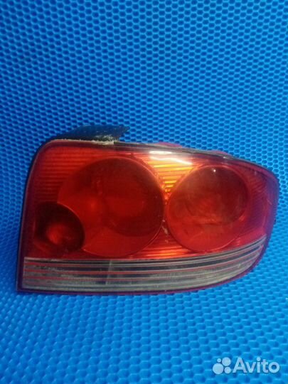 Фонарь правый Hyundai Sonata EF G4GC 2007