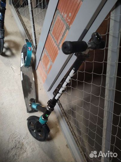 Самокат Roces 200