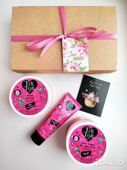 Подарочный набор косметики для волос и тела