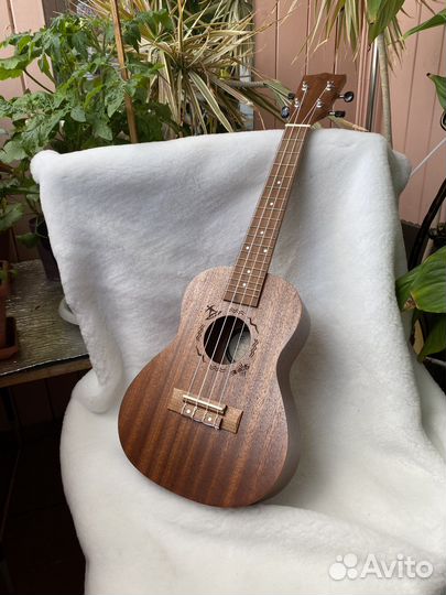 Укулеле concert flight nuc 310 оригинал