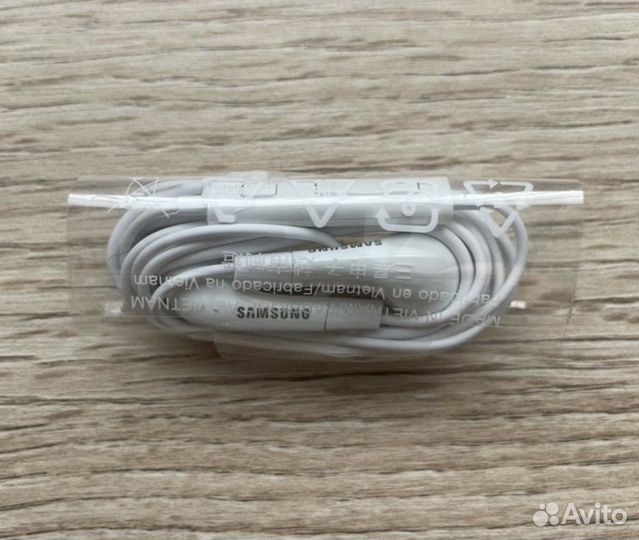 Гарнитуры чехлы Apple Samsung Sony HTC Asus Huawei