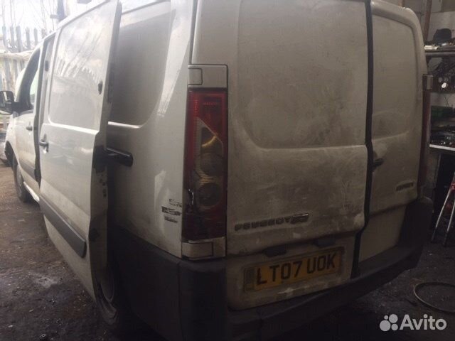 Разбор на запчасти Peugeot Expert