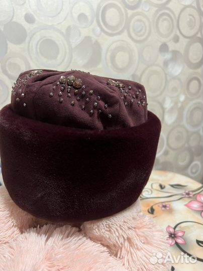 Шапка женская из экомеха