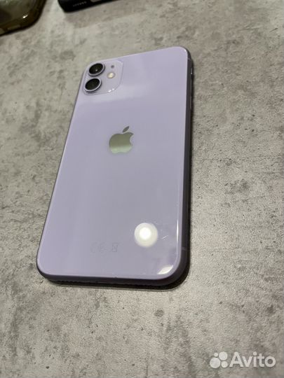 iPhone 11, 64 ГБ