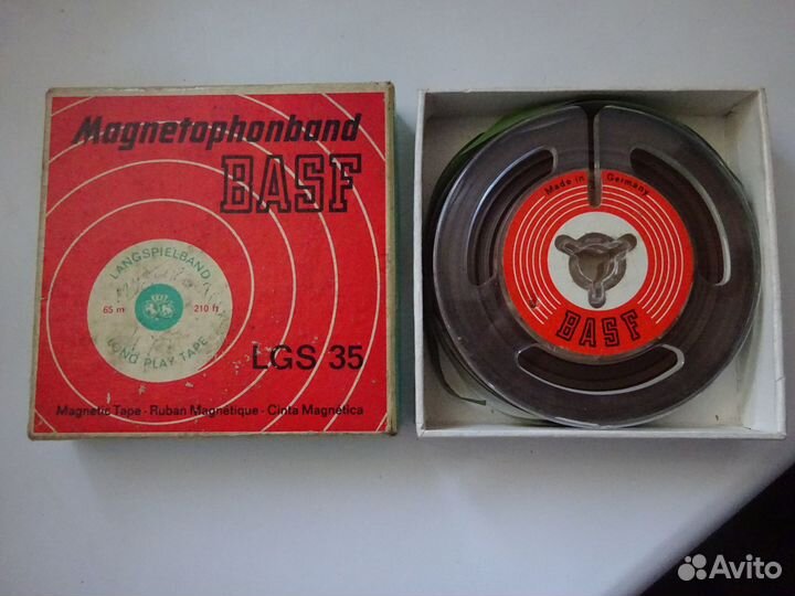 Магнитофонные катушки маленьки и большие