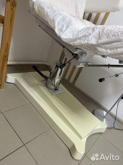 Педикюрное кресло на гидравлике