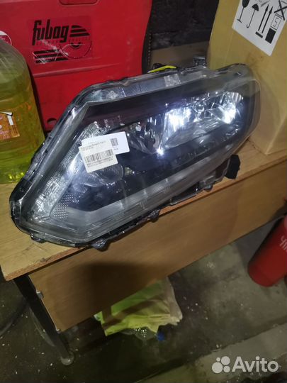 Фара Nissan x trail t32
