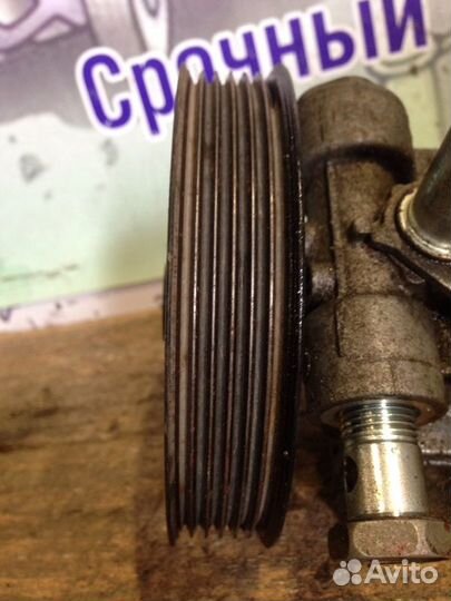 Насос гур Mitsubishi Outlander 2 рестайлинг (2.0)