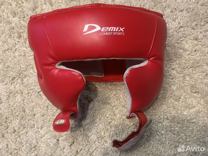 Шлем для единоборств