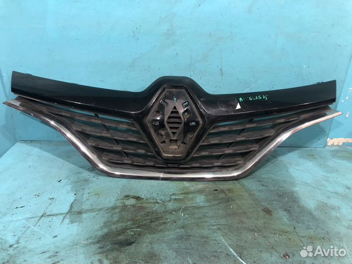 Решетка радиатора Renault Kaptur