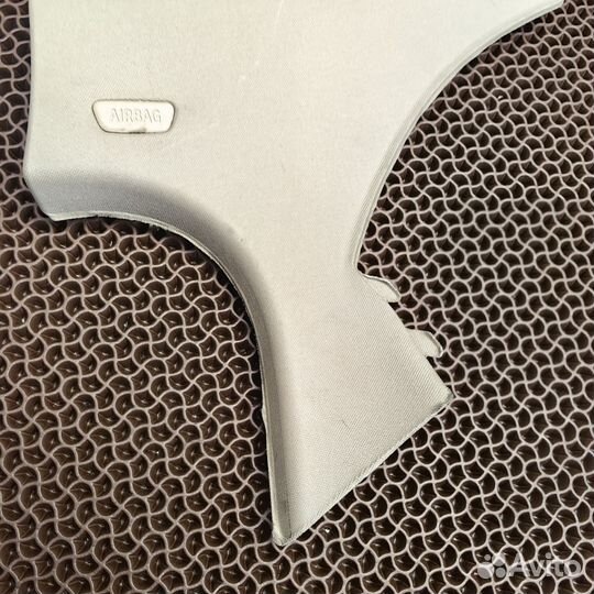 Обшивка правой задней стойки BMW f10 Oyster