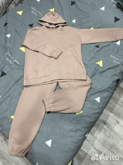 Спортивный костюм женский теплый новый