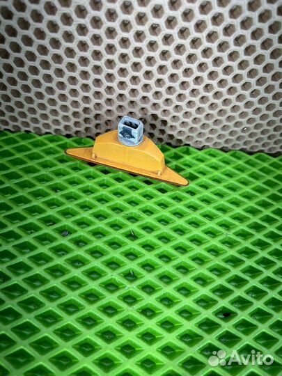 Повторитель в крыло Ford Focus 1