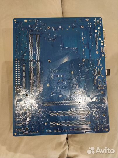 Материнская плата с процессором