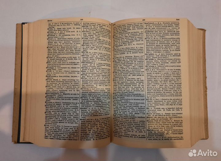 Cлoваpь Тhе Соnсisе Охford Diсtionаry 1540 стpaниц