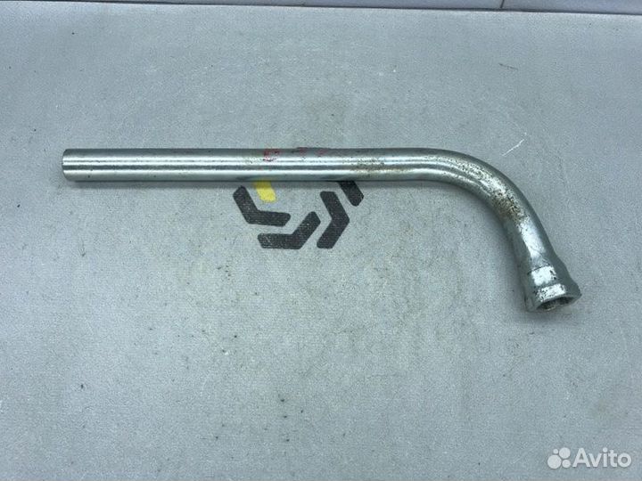 Ключ баллонный Audi A6 C6 BRE 2.0 TDI 2008