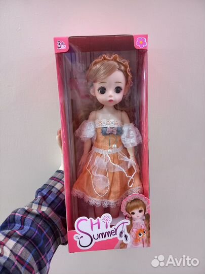 Кукла шарнирная в платье с повязкой