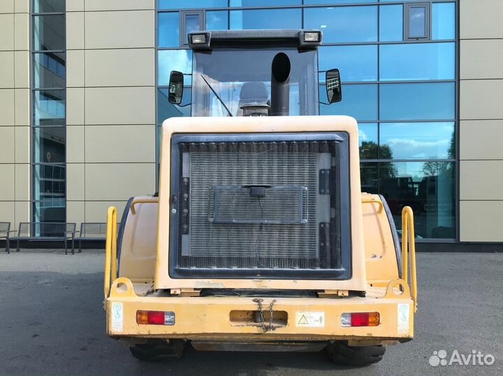 Фронтальный погрузчик LiuGong CLG835, 2011