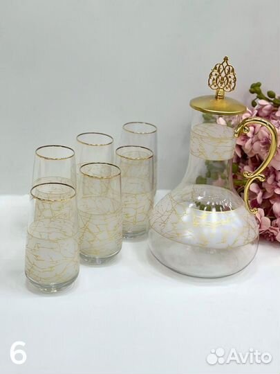 Графин со стаканами