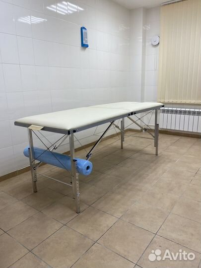 Массажная кушетка