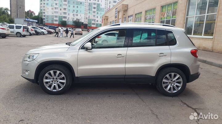 Volkswagen Tiguan 2.0 AT, 2009, 219 000 км