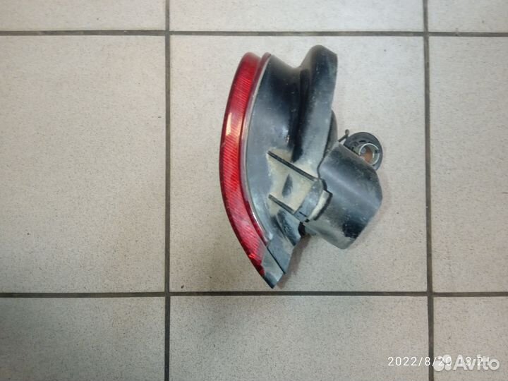 Фонарь задний правый Nissan Sunny Y10